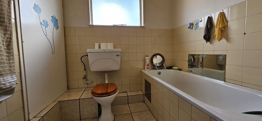 3 Bedroom Property for Sale in Three Rivers Proper Gauteng
