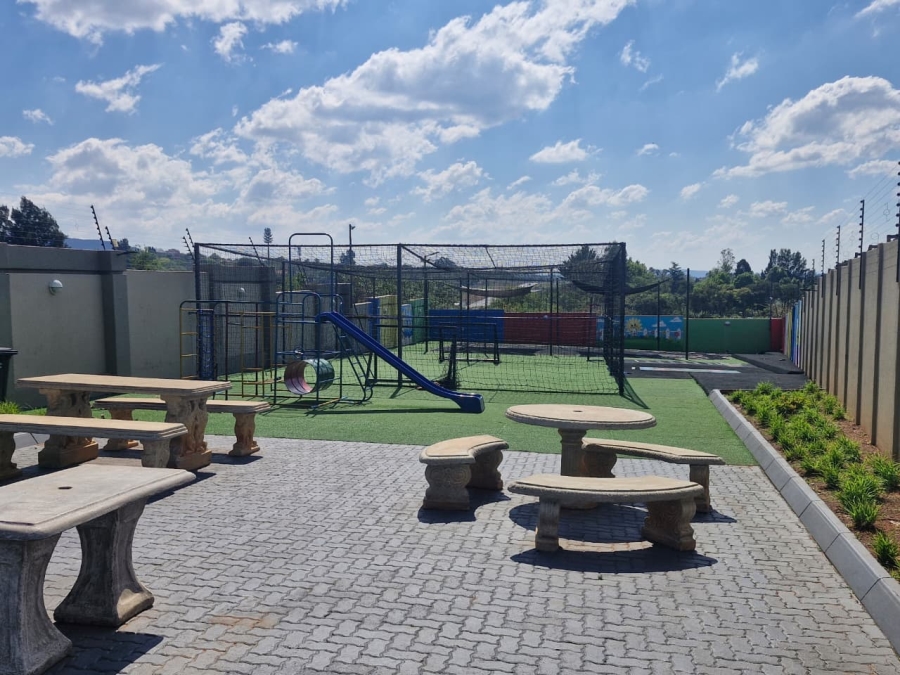 To Let 2 Bedroom Property for Rent in Ruimsig Gauteng