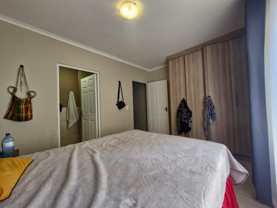 To Let 2 Bedroom Property for Rent in Ruimsig Gauteng