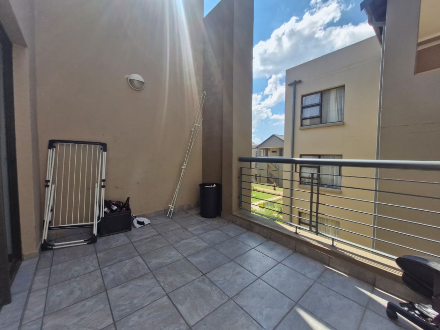 To Let 2 Bedroom Property for Rent in Ruimsig Gauteng