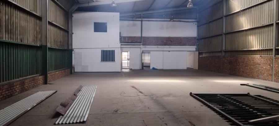 To Let Commercial Property for Rent in Benrose Gauteng