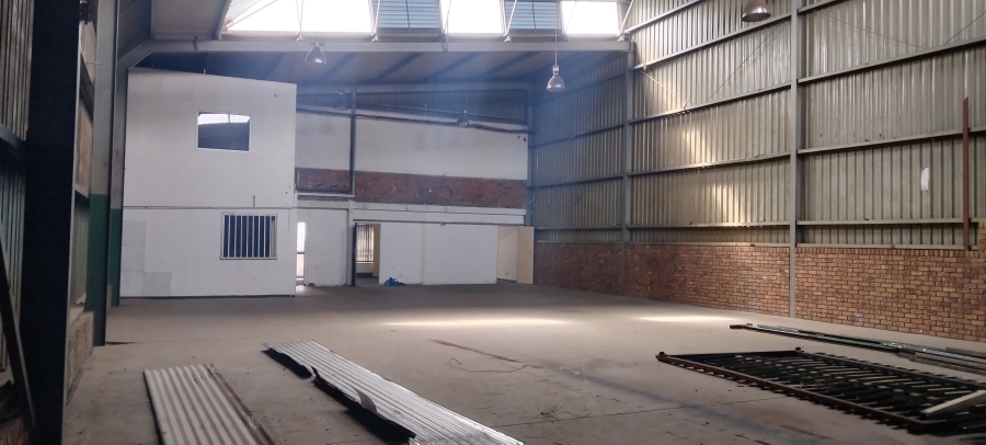 To Let Commercial Property for Rent in Benrose Gauteng