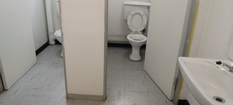 To Let Commercial Property for Rent in Benrose Gauteng