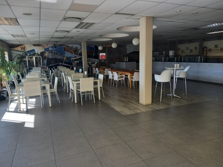 To Let Commercial Property for Rent in Longmeadow Gauteng