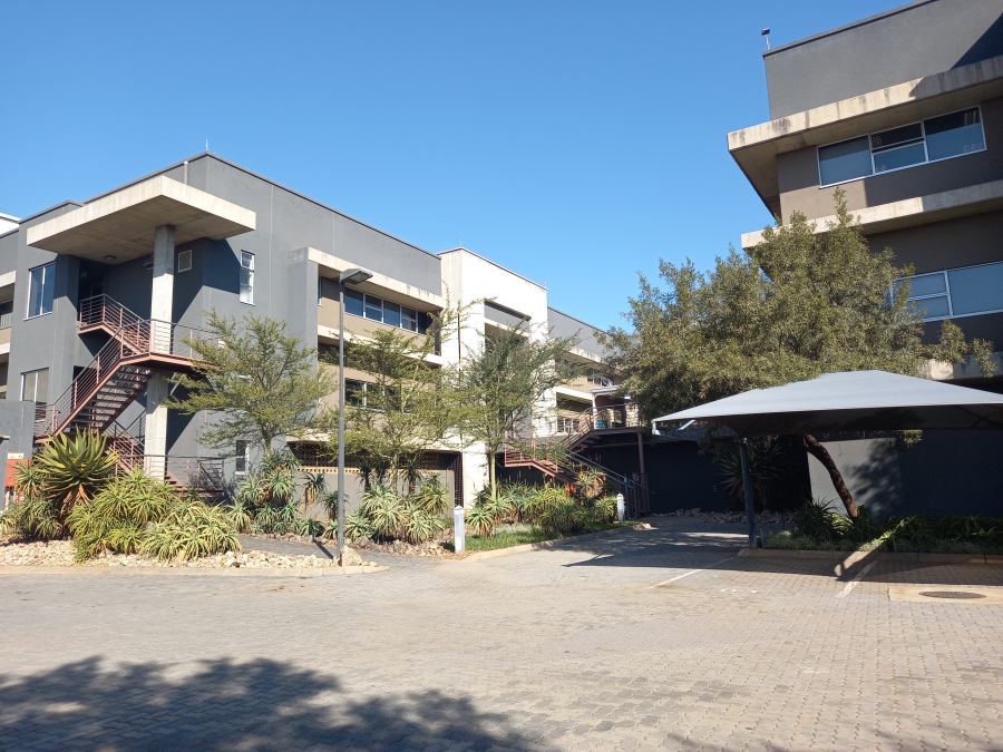 Commercial Property for Sale in Longmeadow Gauteng