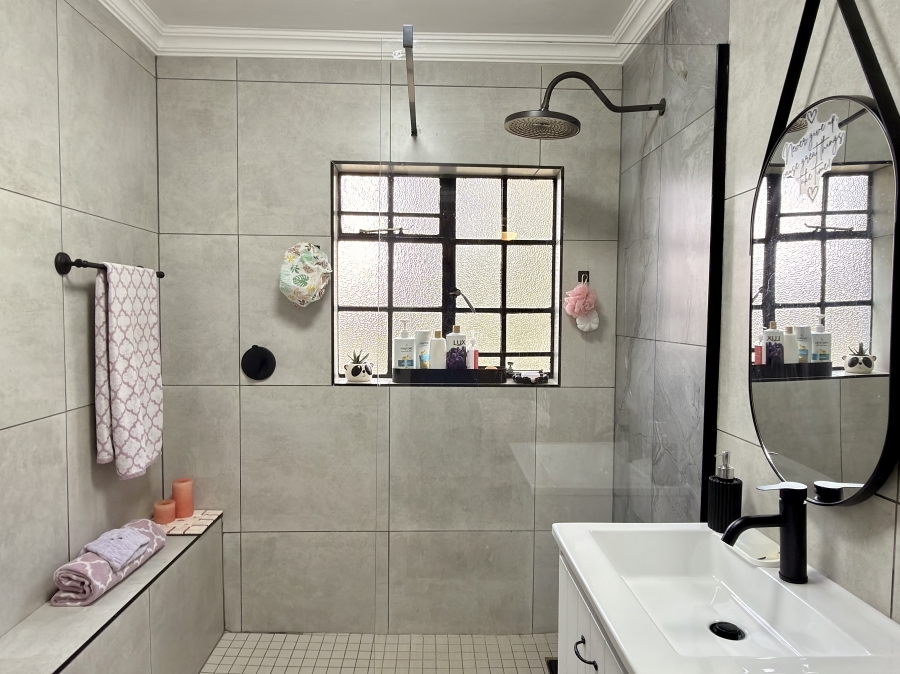 4 Bedroom Property for Sale in Grootfontein Ah Gauteng