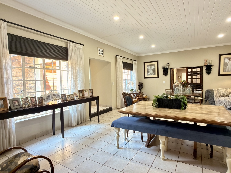4 Bedroom Property for Sale in Grootfontein Ah Gauteng