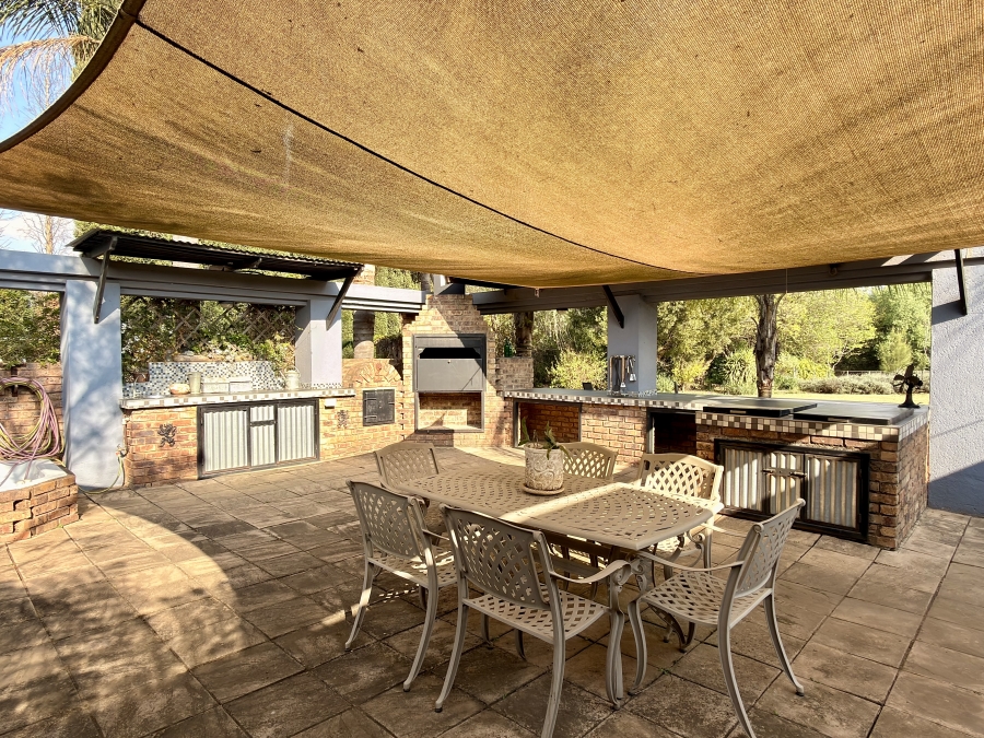 4 Bedroom Property for Sale in Grootfontein Ah Gauteng