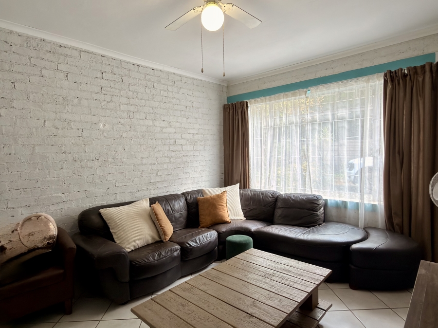 4 Bedroom Property for Sale in Grootfontein Ah Gauteng