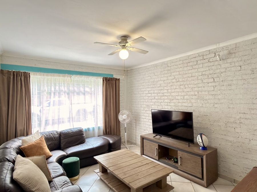 4 Bedroom Property for Sale in Grootfontein Ah Gauteng