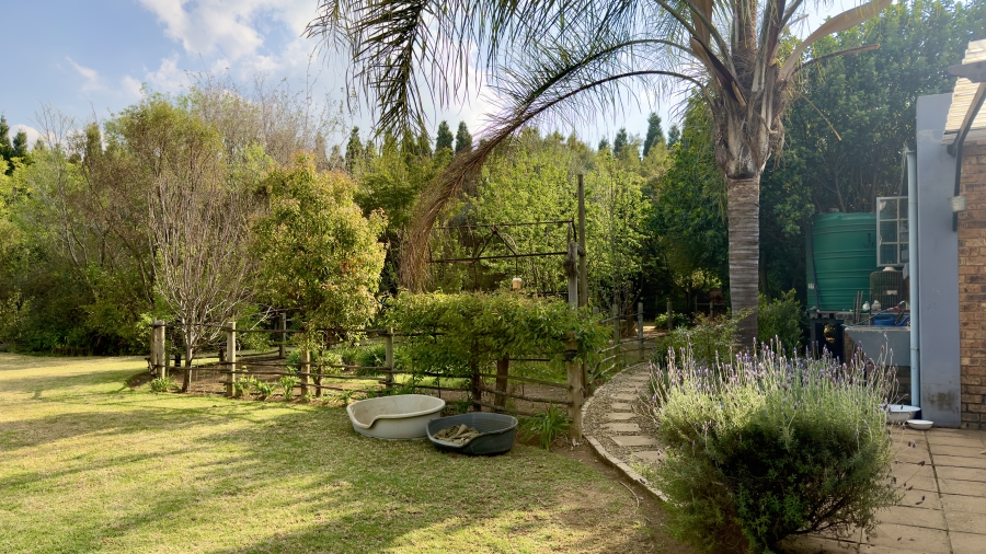 4 Bedroom Property for Sale in Grootfontein Ah Gauteng