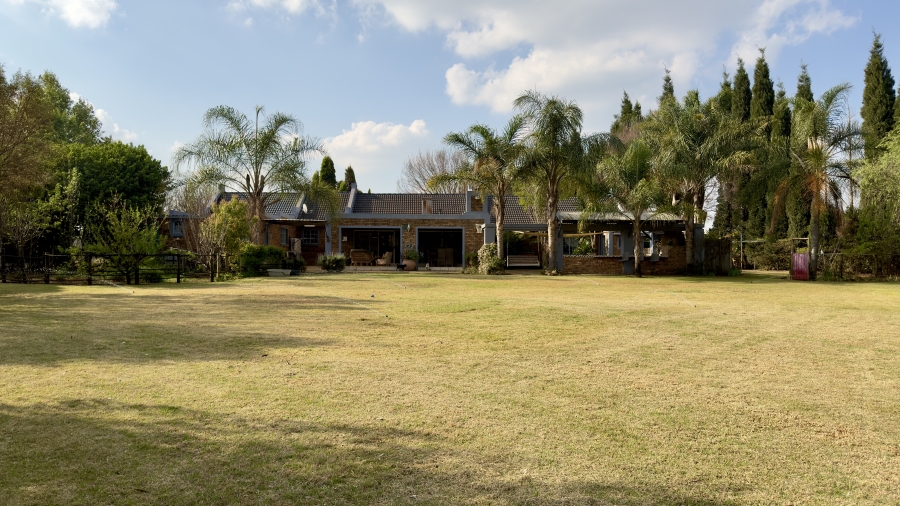4 Bedroom Property for Sale in Grootfontein Ah Gauteng