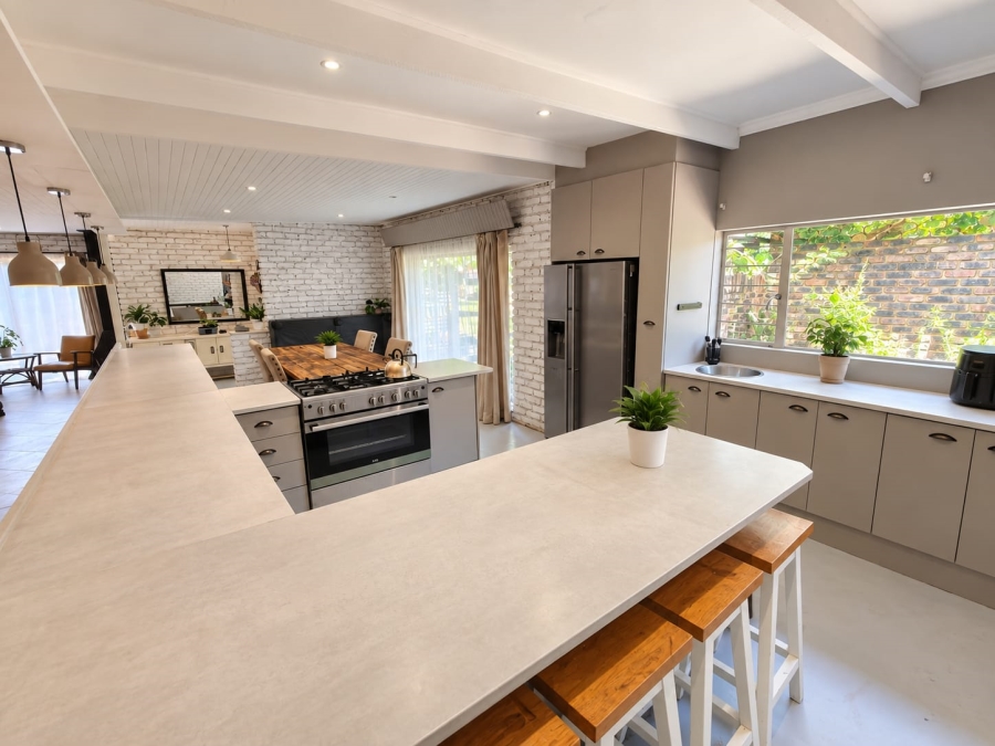 4 Bedroom Property for Sale in Wierda Park Gauteng
