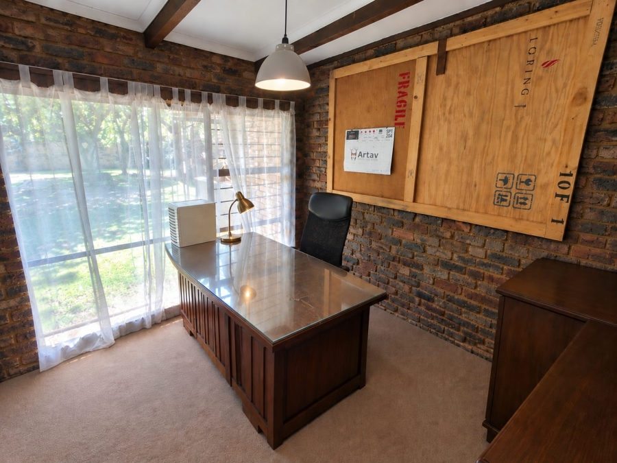 4 Bedroom Property for Sale in Wierda Park Gauteng