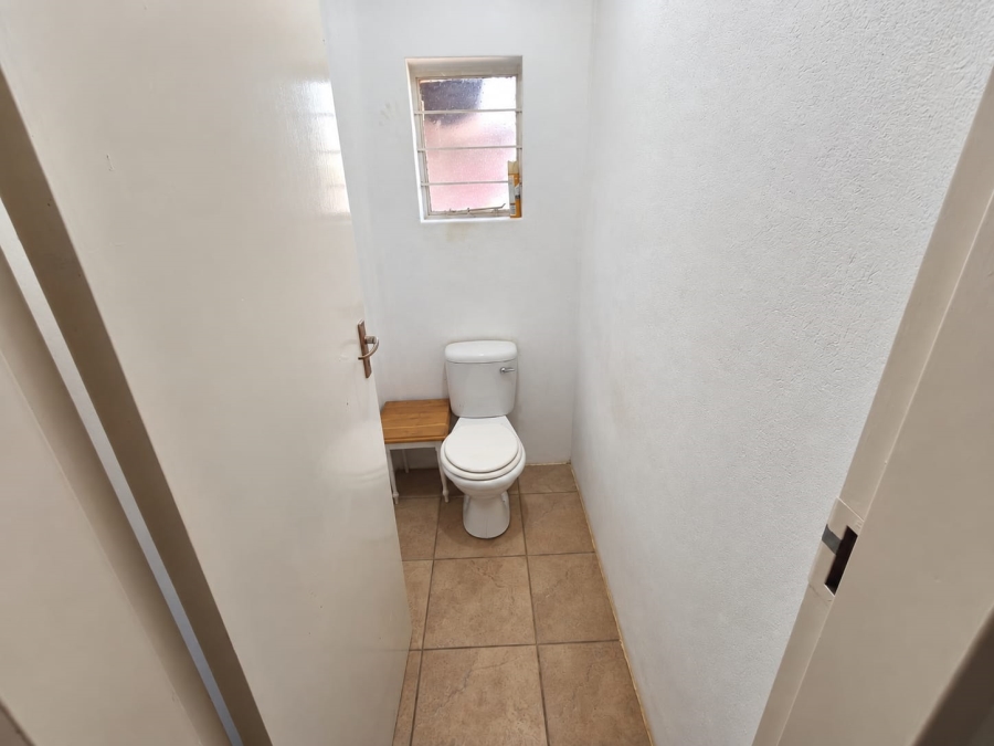 4 Bedroom Property for Sale in Wierda Park Gauteng