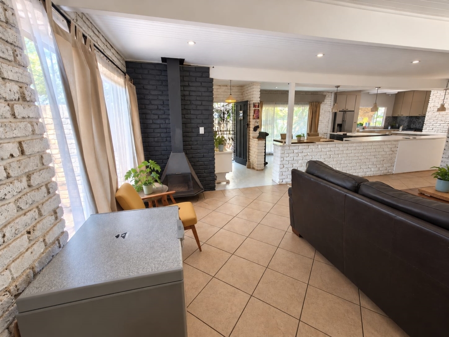 4 Bedroom Property for Sale in Wierda Park Gauteng