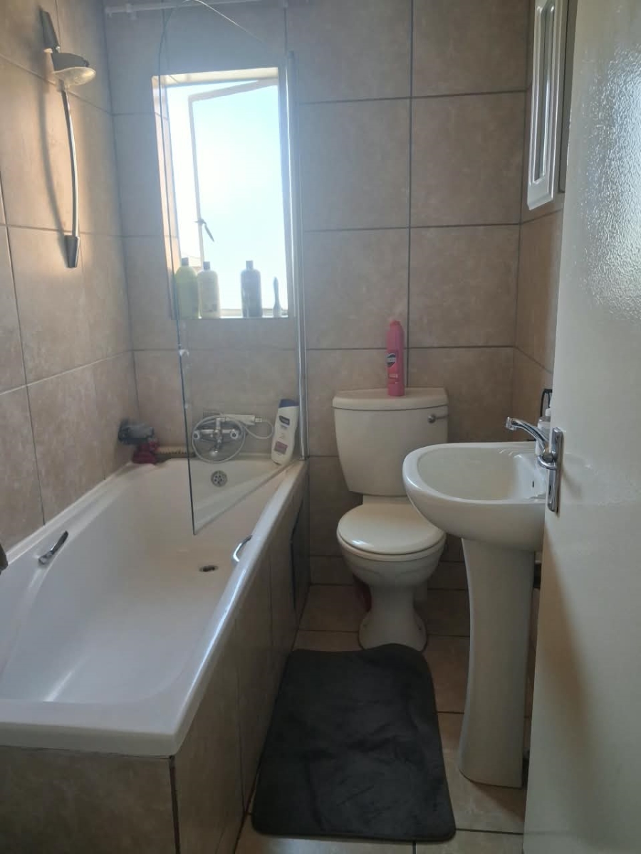 2 Bedroom Property for Sale in Alberton Central Gauteng