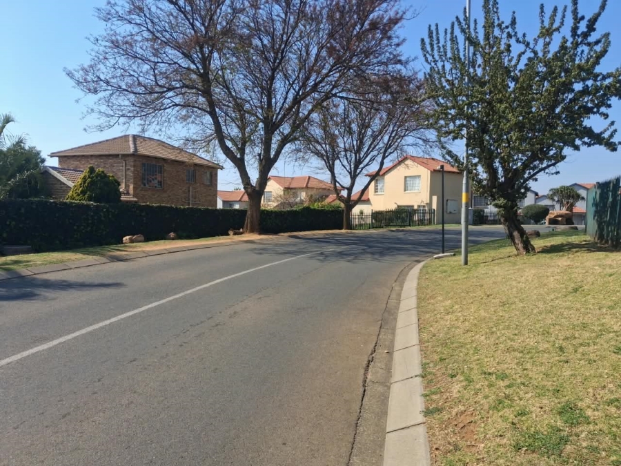 2 Bedroom Property for Sale in Alberton Central Gauteng