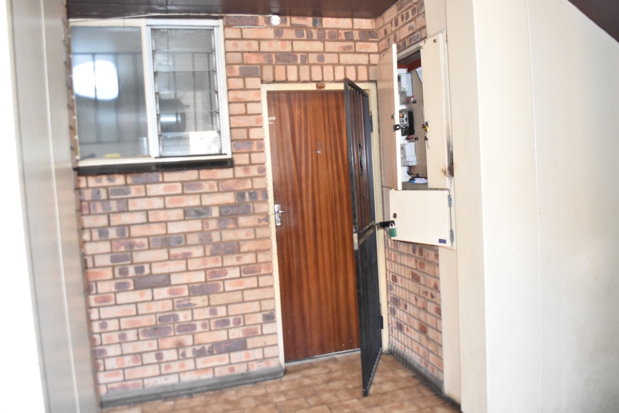 2 Bedroom Property for Sale in Sunnyside Gauteng