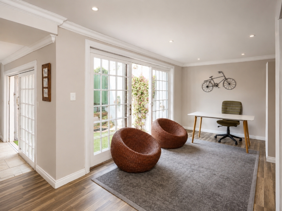 3 Bedroom Property for Sale in Linden Gauteng