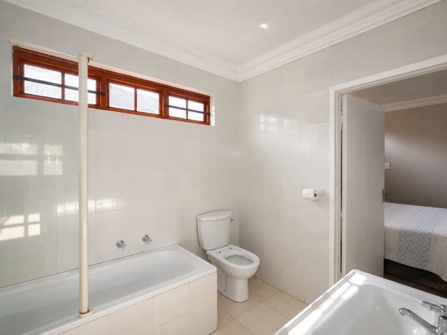 3 Bedroom Property for Sale in Linden Gauteng