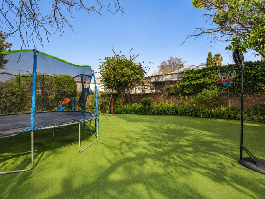 3 Bedroom Property for Sale in Linden Gauteng