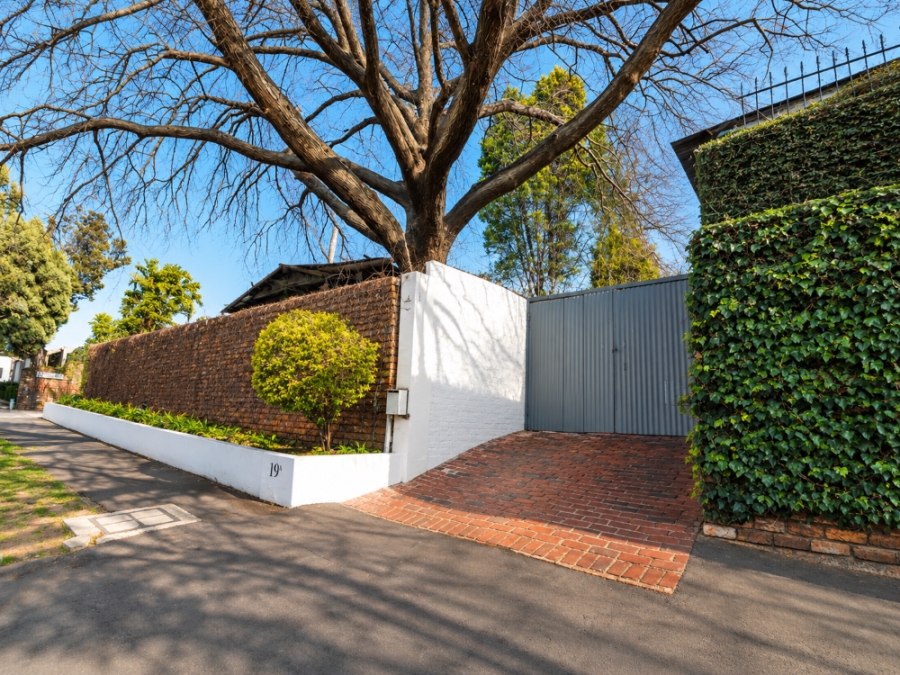 3 Bedroom Property for Sale in Linden Gauteng
