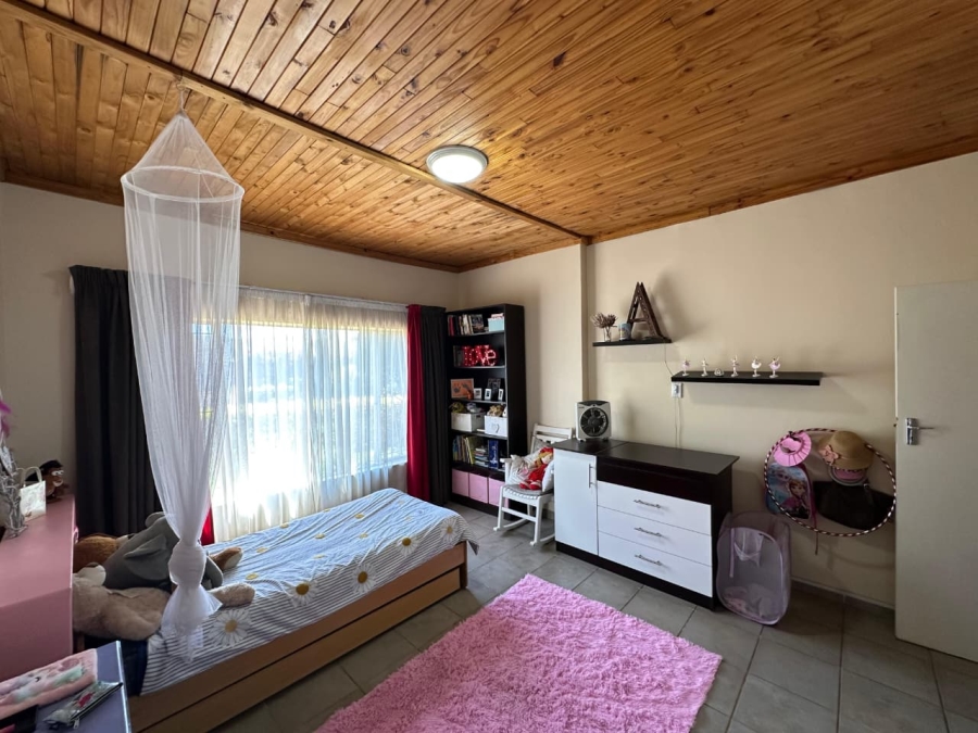 To Let 3 Bedroom Property for Rent in Waverley Gauteng