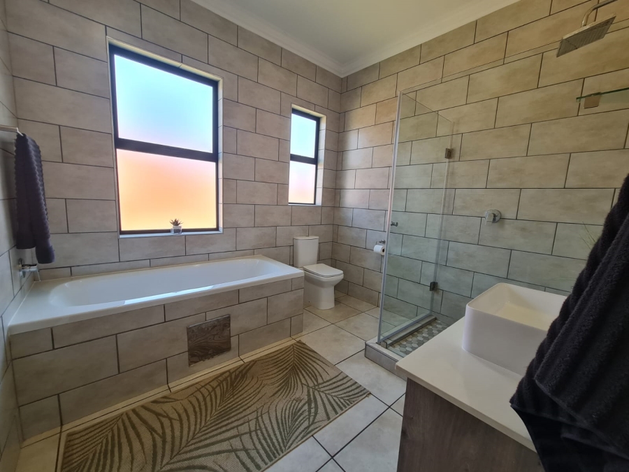 3 Bedroom Property for Sale in Six Fountains Residential Estate Gauteng
