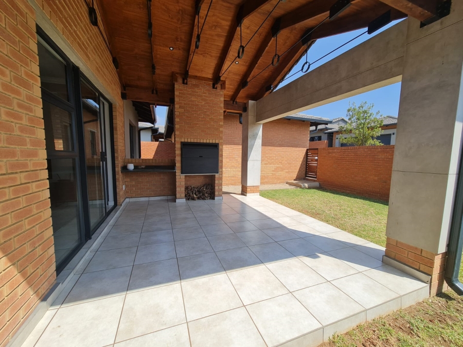 3 Bedroom Property for Sale in Six Fountains Residential Estate Gauteng