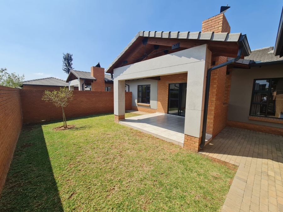 3 Bedroom Property for Sale in Six Fountains Residential Estate Gauteng