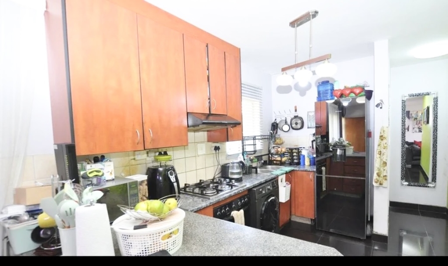 To Let 2 Bedroom Property for Rent in Vorna Valley Gauteng