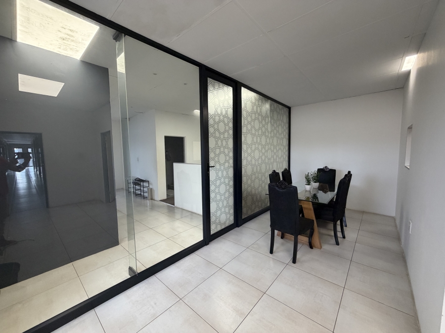 To Let Commercial Property for Rent in Sunderland Ridge Gauteng