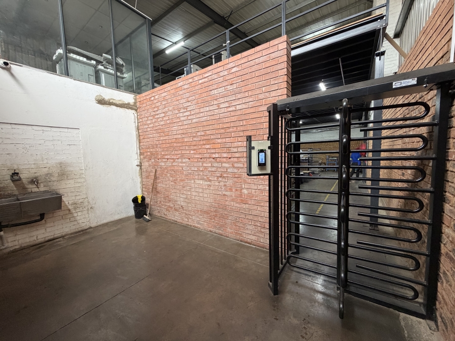 To Let Commercial Property for Rent in Sunderland Ridge Gauteng