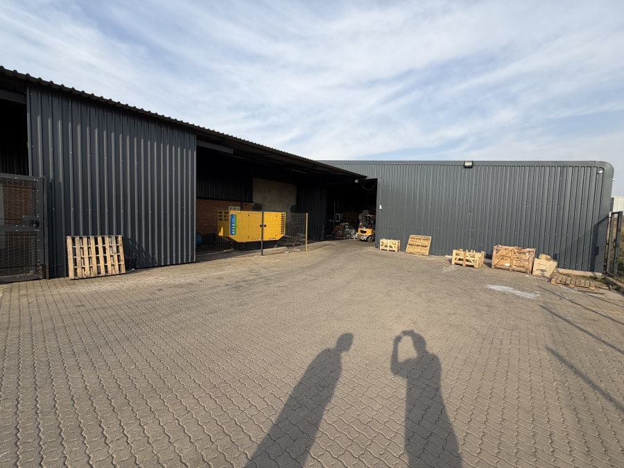 To Let Commercial Property for Rent in Sunderland Ridge Gauteng