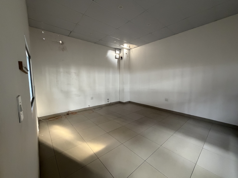 To Let Commercial Property for Rent in Sunderland Ridge Gauteng
