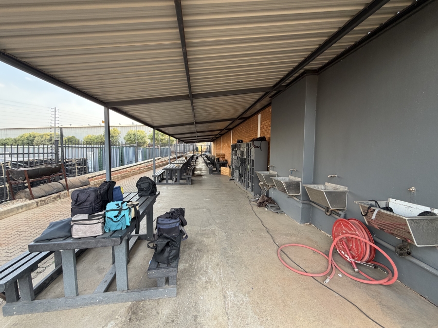 To Let Commercial Property for Rent in Sunderland Ridge Gauteng