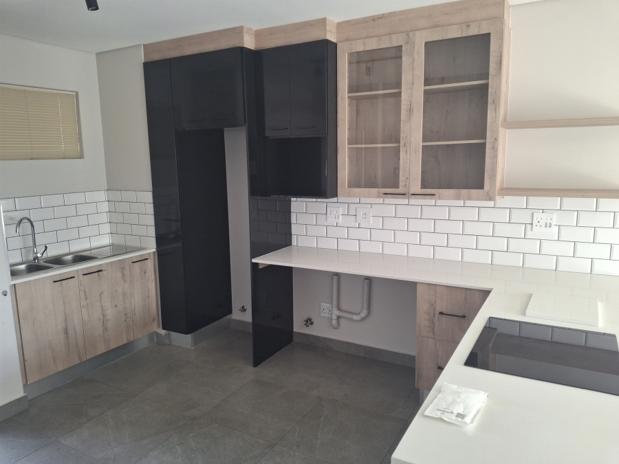 To Let 2 Bedroom Property for Rent in Equestria Gauteng