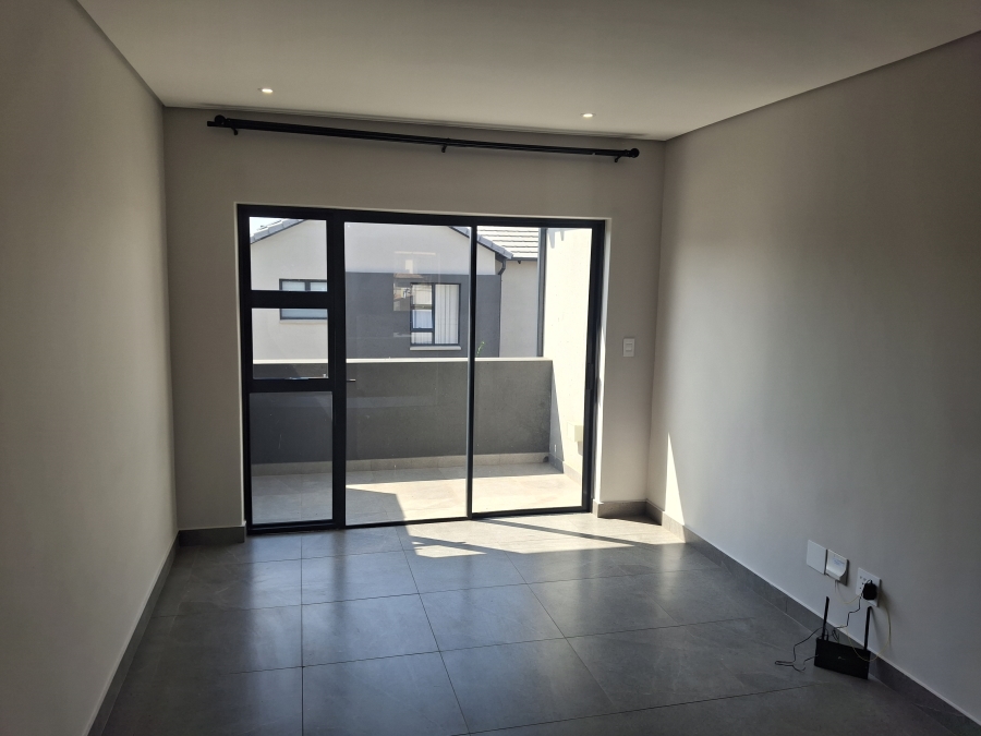 To Let 2 Bedroom Property for Rent in Equestria Gauteng