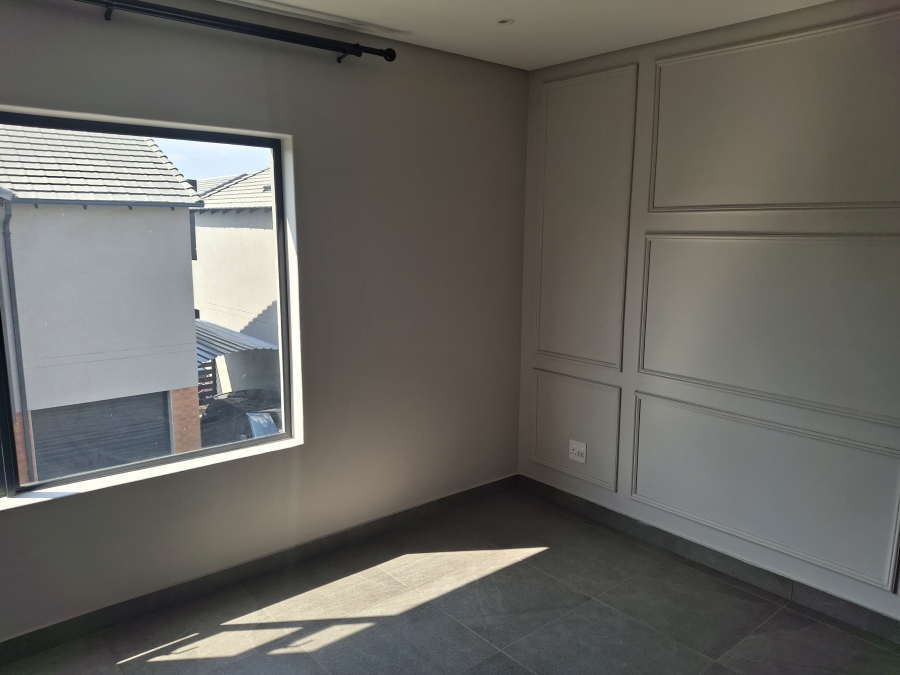To Let 2 Bedroom Property for Rent in Equestria Gauteng