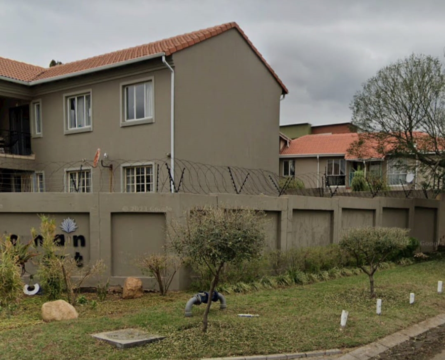 To Let 2 Bedroom Property for Rent in Vorna Valley Gauteng