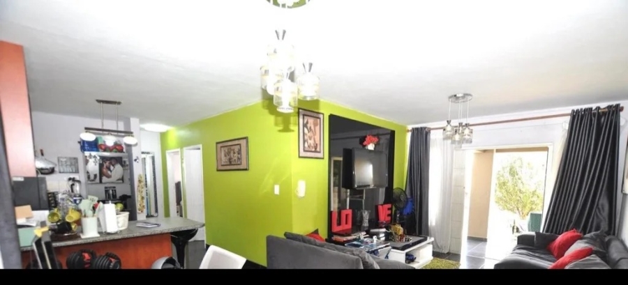 2 Bedroom Property for Sale in Vorna Valley Gauteng