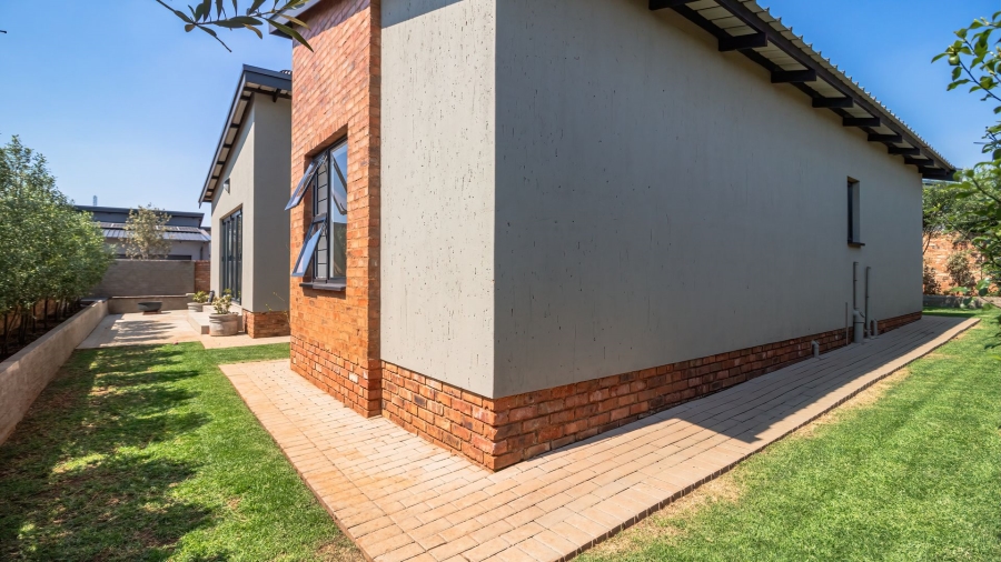 4 Bedroom Property for Sale in Brentwood Park Gauteng