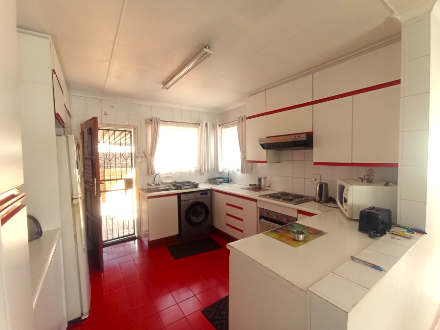 3 Bedroom Property for Sale in Lenasia South Gauteng
