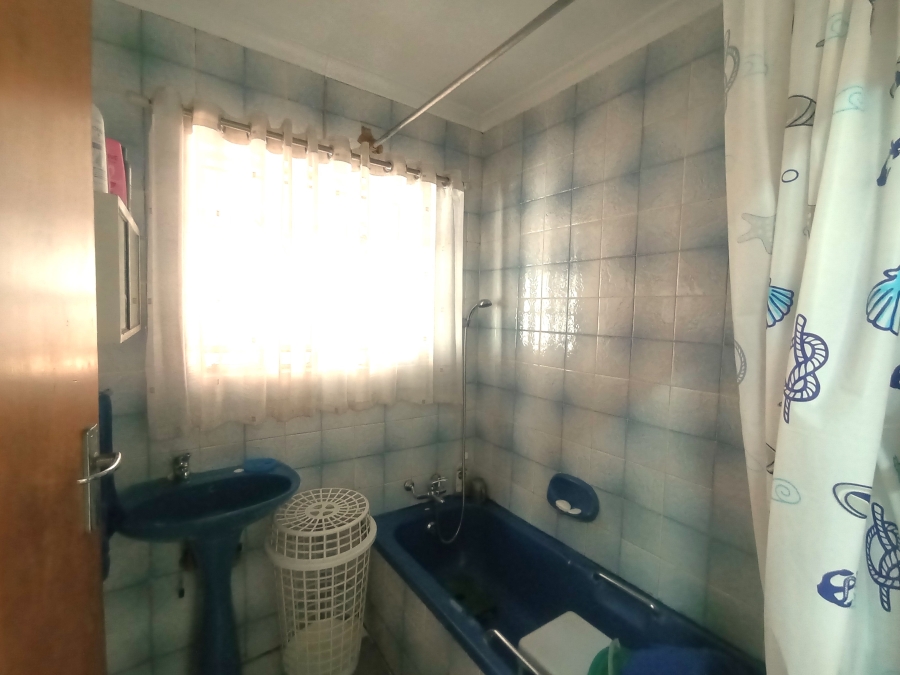 3 Bedroom Property for Sale in Lenasia South Gauteng