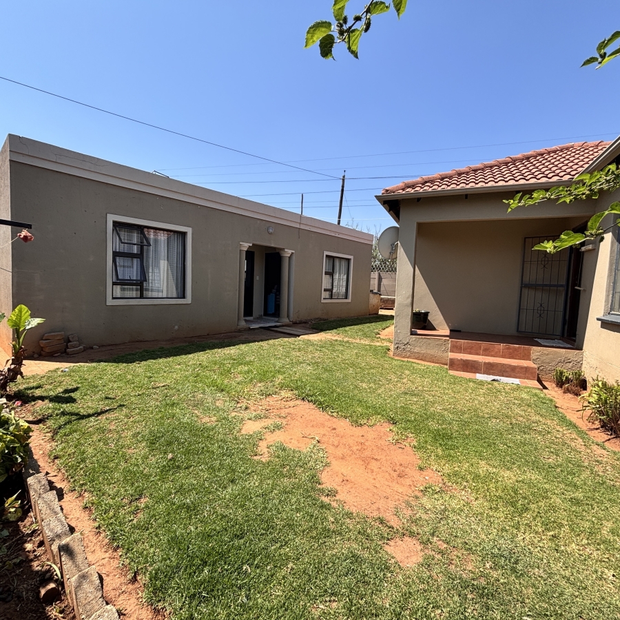 4 Bedroom Property for Sale in Cosmo City Gauteng