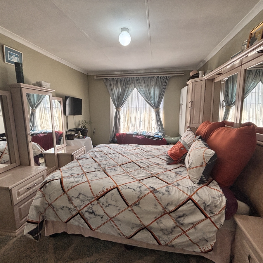 4 Bedroom Property for Sale in Cosmo City Gauteng