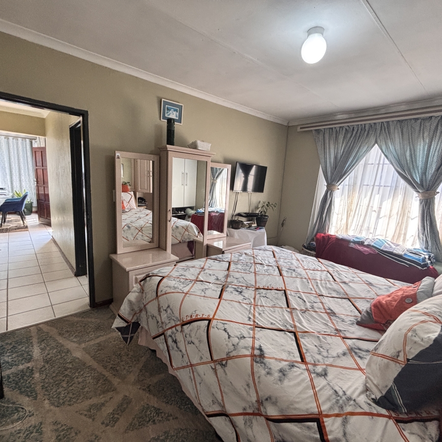 4 Bedroom Property for Sale in Cosmo City Gauteng