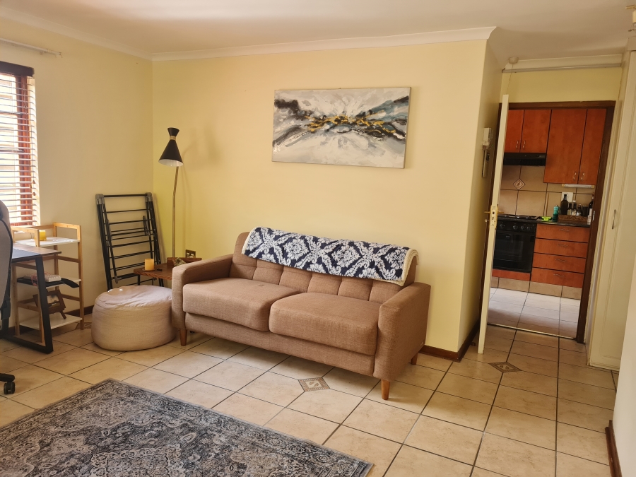 To Let 1 Bedroom Property for Rent in Kensington Gauteng