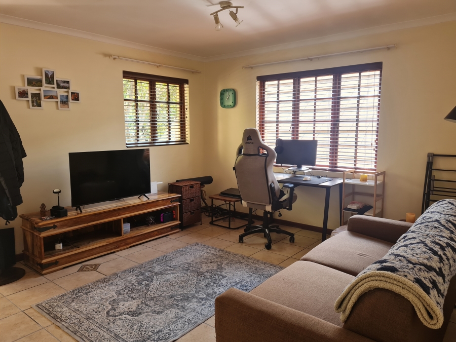 To Let 1 Bedroom Property for Rent in Kensington Gauteng